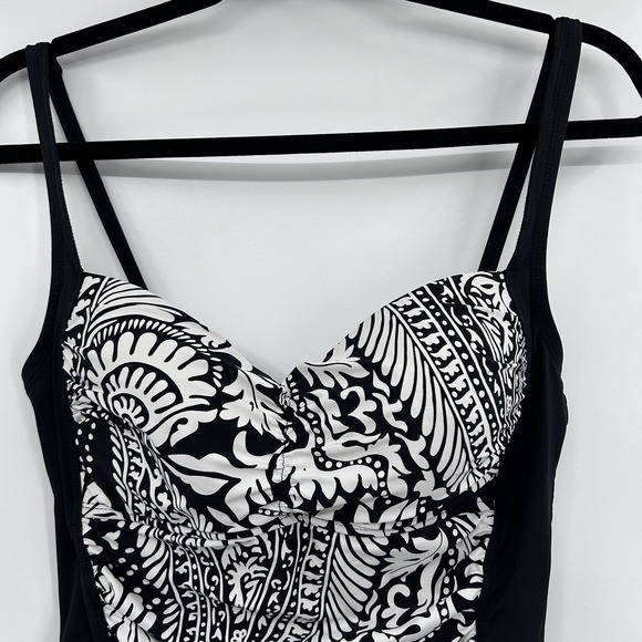 La Blanca Womens One Piece Swimsuit Size 10 Black White Ruched Slimming Beach - Picture 2 of 7